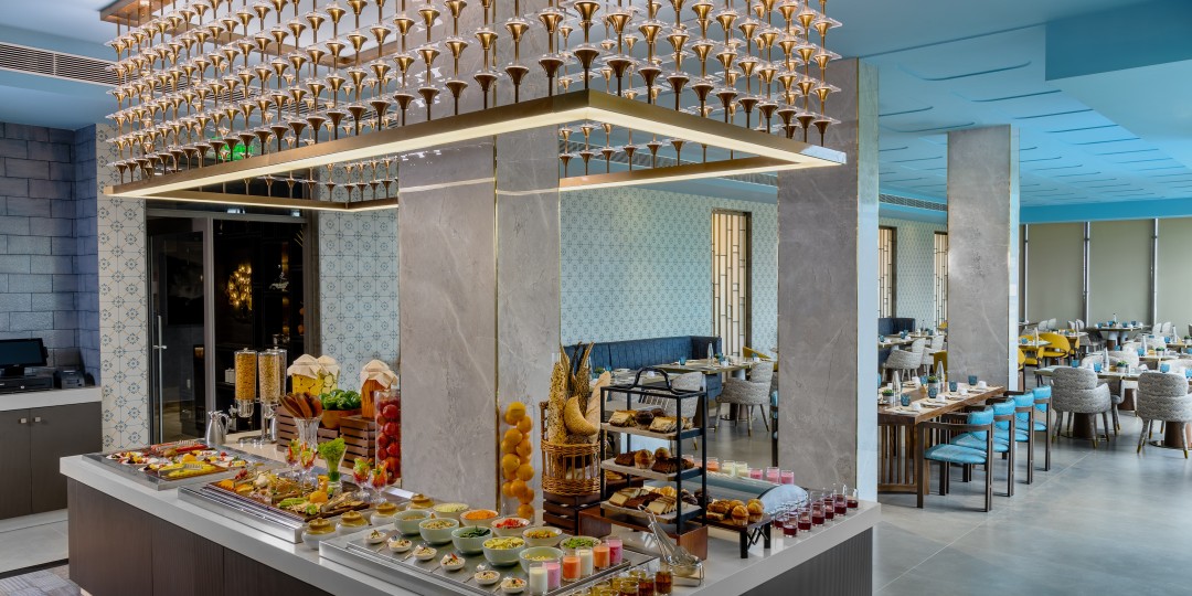 fortune-airport-road-kochi-branded-cuisine.jpg
