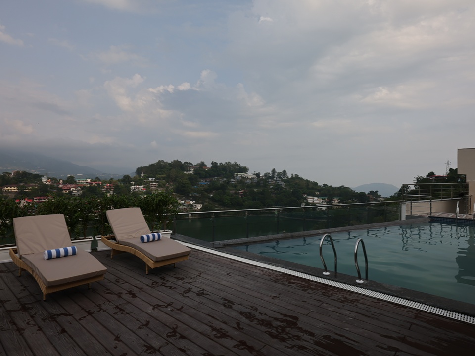 swimming-pool