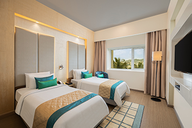 deluxe-room-twin.jpg