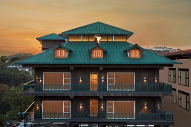 hotel-facade.jpg