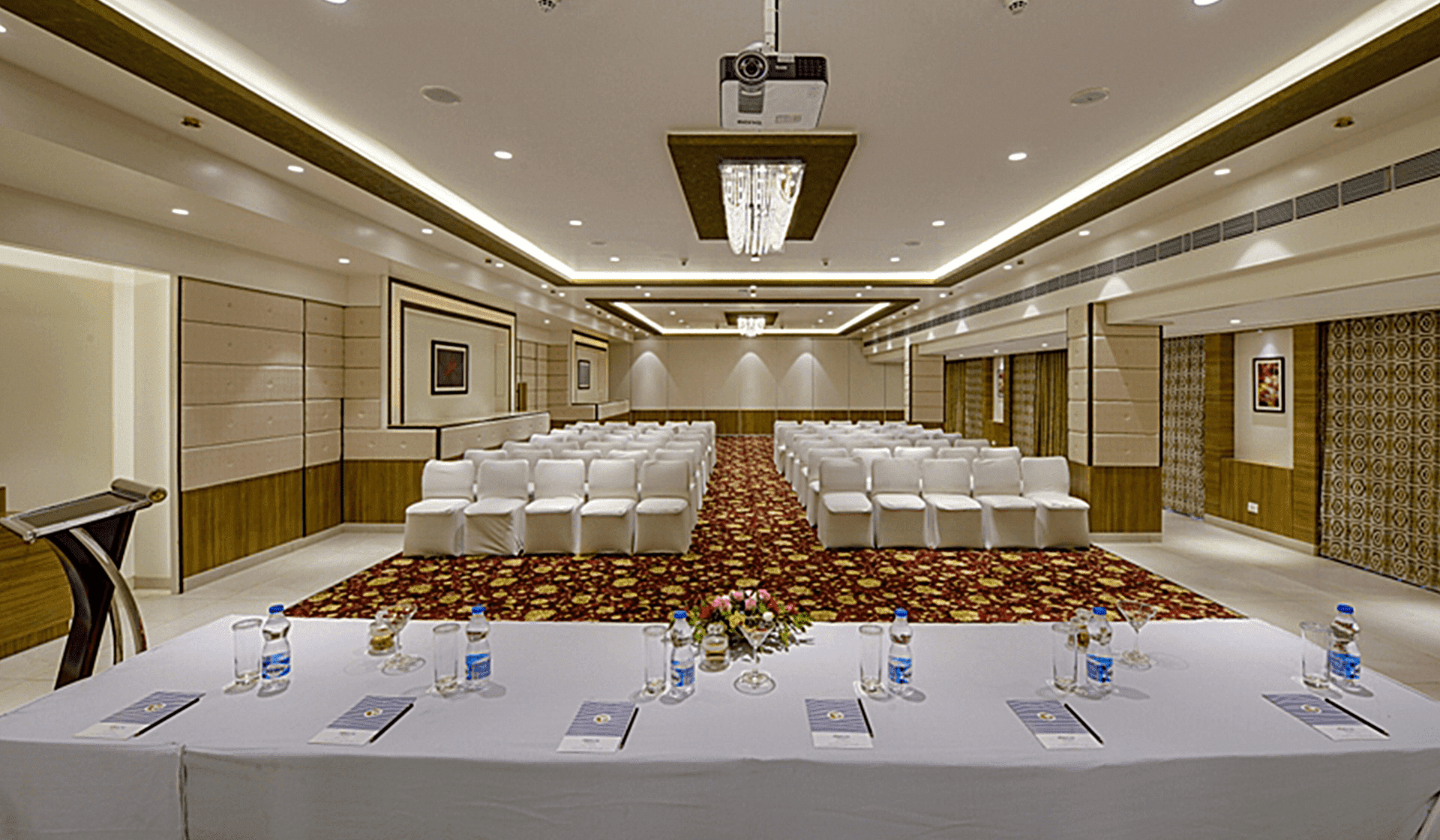 Upscale Business Hotel in Vapi – Fortune Park Galaxy, Vapi