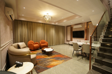 6. Gallery 381 X 254 - 1