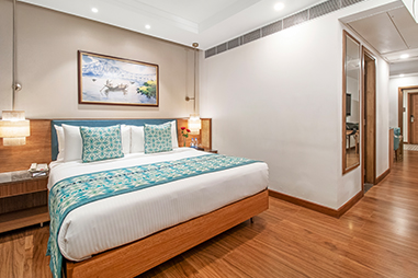 Junior Suite Bedroom.jpg