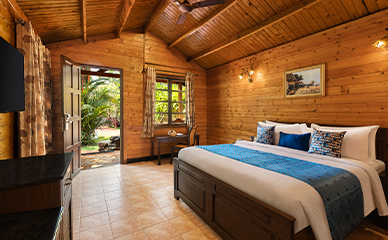 chalet-bedroom.jpg