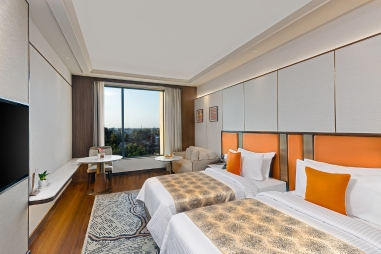 6. Gallery 381 X 254 - Premium Twin Room Picture 3