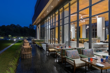 6. Gallery 381 X 254 - Rainbow Alfresco