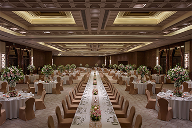 rajendra-banquet-hall-sitdown-setup.png