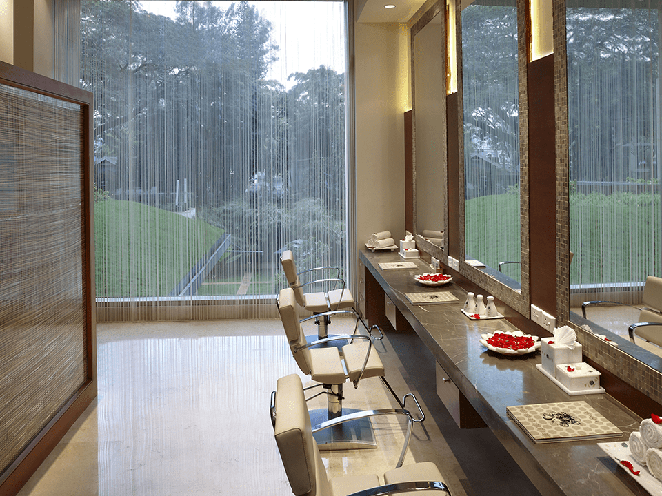 salon-di-wills-itc-kohenur