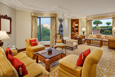 presidential-suite-living-room.png