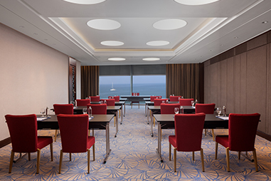 meeting-room-classroom-style-seating.jpg