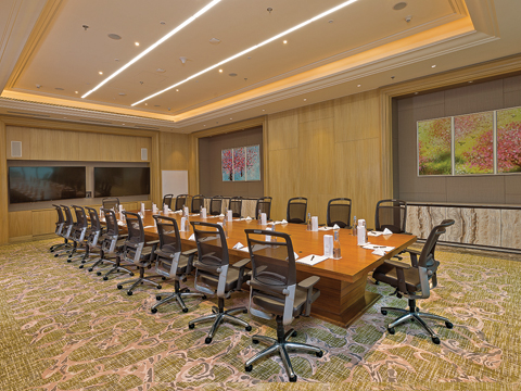 Summit-Room_480x360.jpg