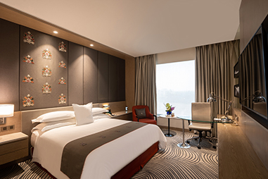 deluxe-room.jpg