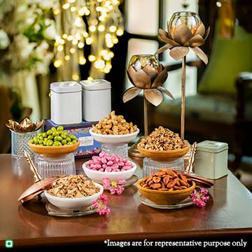 nutmeg-festive-jar-treats.jpg