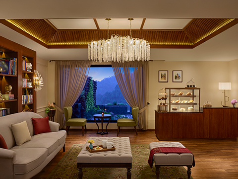 Bakery Station & Lounge