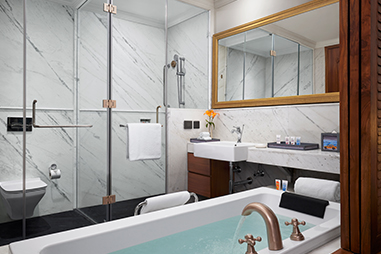 deluxe-room-bathroom.jpg