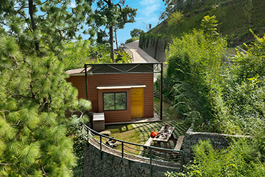 alfresco-personal-dining-at-forest-pod.jpg