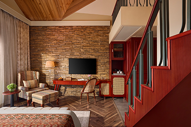 suite-sitting-area.jpg