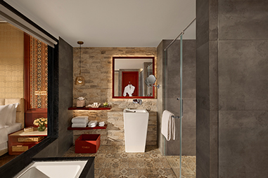 superior-room-bathroom.jpg