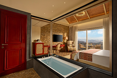superior-room-bathtub.jpg