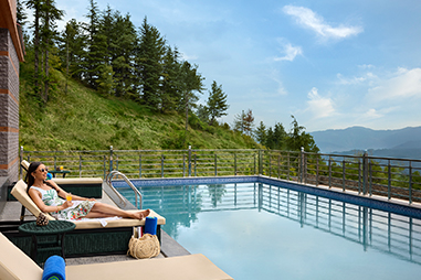 poolside-at-storii-kufri.jpg