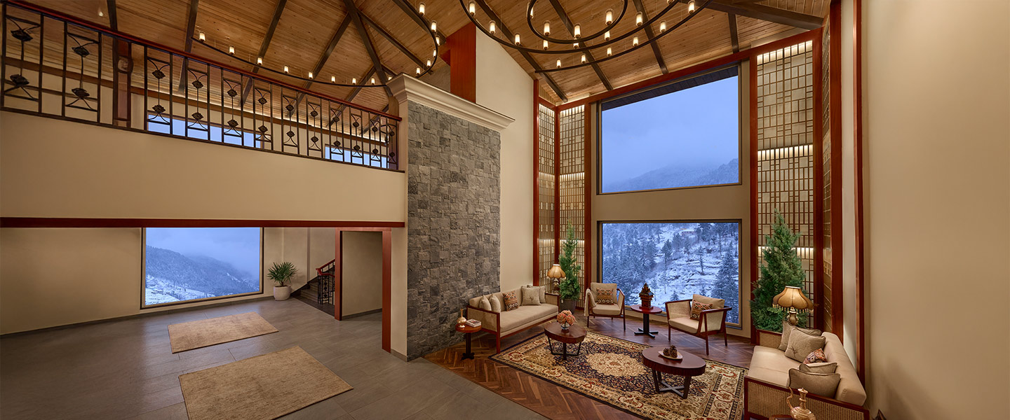 storii-kufri-lobby