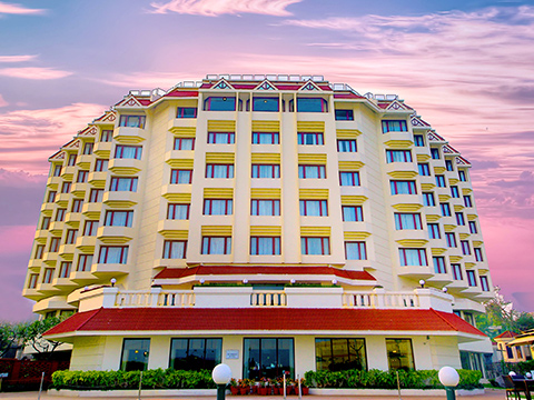 welcomhotel-grand-bay.jpg