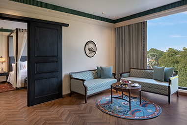 executive-suite-sitting-area.jpg