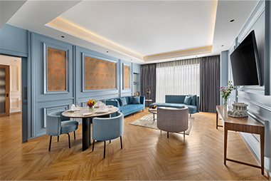 presidential-suite-sitting-area.jpg