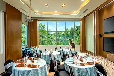 meeting-room2.jpg