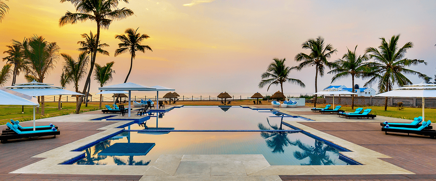pool-welcomhotel-kences-palm-beach