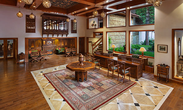 lobby-welcomhotel-pine-n-peak-pahalgam