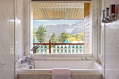luxury-suite-bathroom-with-bathtub.jpg